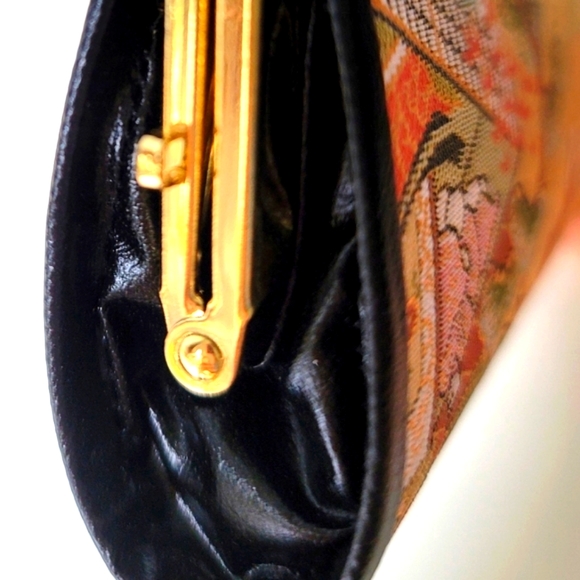 Vintage Women's Handmade Clutch - Picture 4 of 6